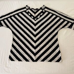 APT. 9 Black White Striped Dolman Sleeve Top Chevron Pattern Women’s - Size L